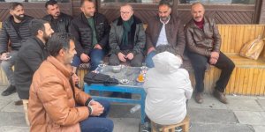 Kars’ta Sıcak Çay Eşliğinde Samimi Buluşma
