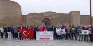 Ani’de Turizm Haftası yürüyüşle taçlandı