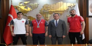 Sporculardan başkan Senger'e ziyaret