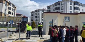 Kars’ta minik öğrenciler Trafik Eğitim Parkı’nda ağırlandı