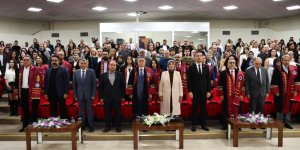 Kars'ta Genç Veteriner Hekimler Meslek Yeminiyle Geleceğe Uğurlandı