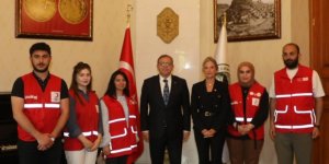 Vali Ziya Polat, Kızılay Heyetini Makamında Kabul Etti
