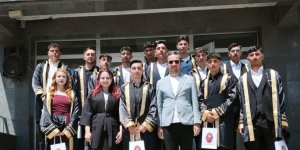 Kars’ın İlk Veteriner Sağlık Teknisyenleri Mezun Oldu