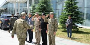 Kara Kuvvetleri Komutanı Kars'ta