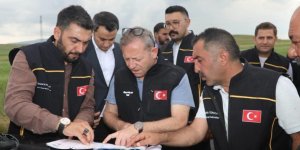 Vali Ziya Polat, Selim'de Asfalt Çalışmalarını Yerinde İnceledi