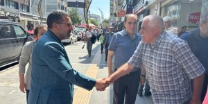 AK Parti Kars Milletvekili Adem Çalkın'a vatandaşlardan yoğun ilgi