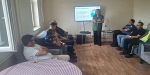 Emniyet Müdürlüğü Personeline Yeşilay Bağımlılık Eğitimi