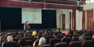 Kars’ta Öğrencilere Bağımlılıkla Mücadele Semineri