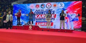Karslı sporcular madalya ile döndüler