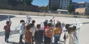 Uçurtmalar Filistinli Çocuklar İçin Gökyüzüne Yükseldi
