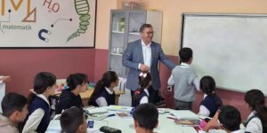 Vali Ziya Polat, Türkmeşen Köyü Okulunu Ziyaret Etti