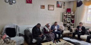 Kars Valisi Ziya Polat şehit ailesini yalnız bırakmadı
