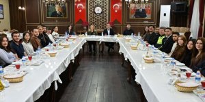 Emniyet Müdürü Tombul Üniversiteli Gençlerle Buluştu