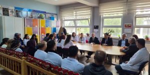 Kars Valisi Ziya Polat, öğretmenleri dinledi