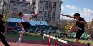Kars’ta Genç Atletler Kıyasıya Yarıştı