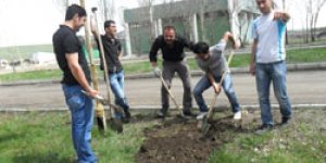 Öğrenciler ve Belediye el ele