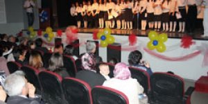 Hem coştular hem coşturdular