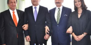 Kol kola, omuz omuza