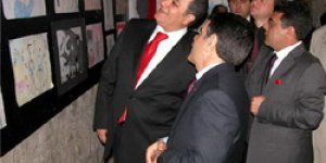 Miniklerin Resim Sergisi