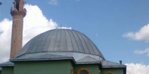 Yıldırım, Camii minaresine vurdu