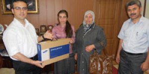 Başarılı Öğrenciye Bilgisayar