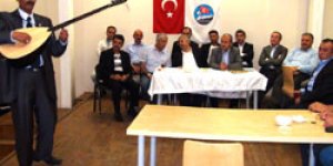 Müsteşarla Vekiller aşıklığa soyundu