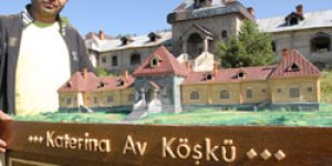 Tarihi Köşkün maketini yaptı