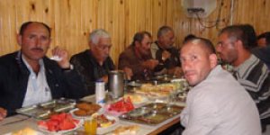 Arpaçay’da şantiyede iftar