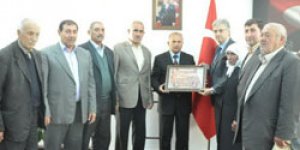 Şehit Ailelerinden Vali Ziyareti