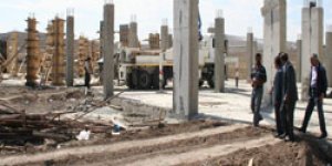 Hayvan Pazarı Yapılıyor