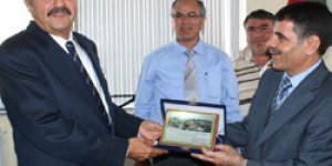 Aküzümden Başkana Ziyaret