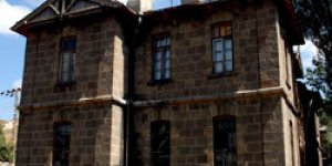 Tarihi Rus binaları onarılmalı