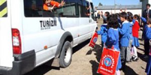 Köy Okuluna Bayram Ziyareti
