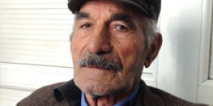 Babasının madalyasını istiyor