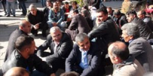 BDP’den çelenk nöbeti