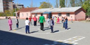 Okul bahçesi hayat buldu