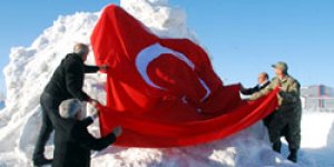 Kardan heykel açıldı