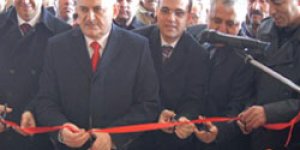 Bakan Kağızmanda okul açtı