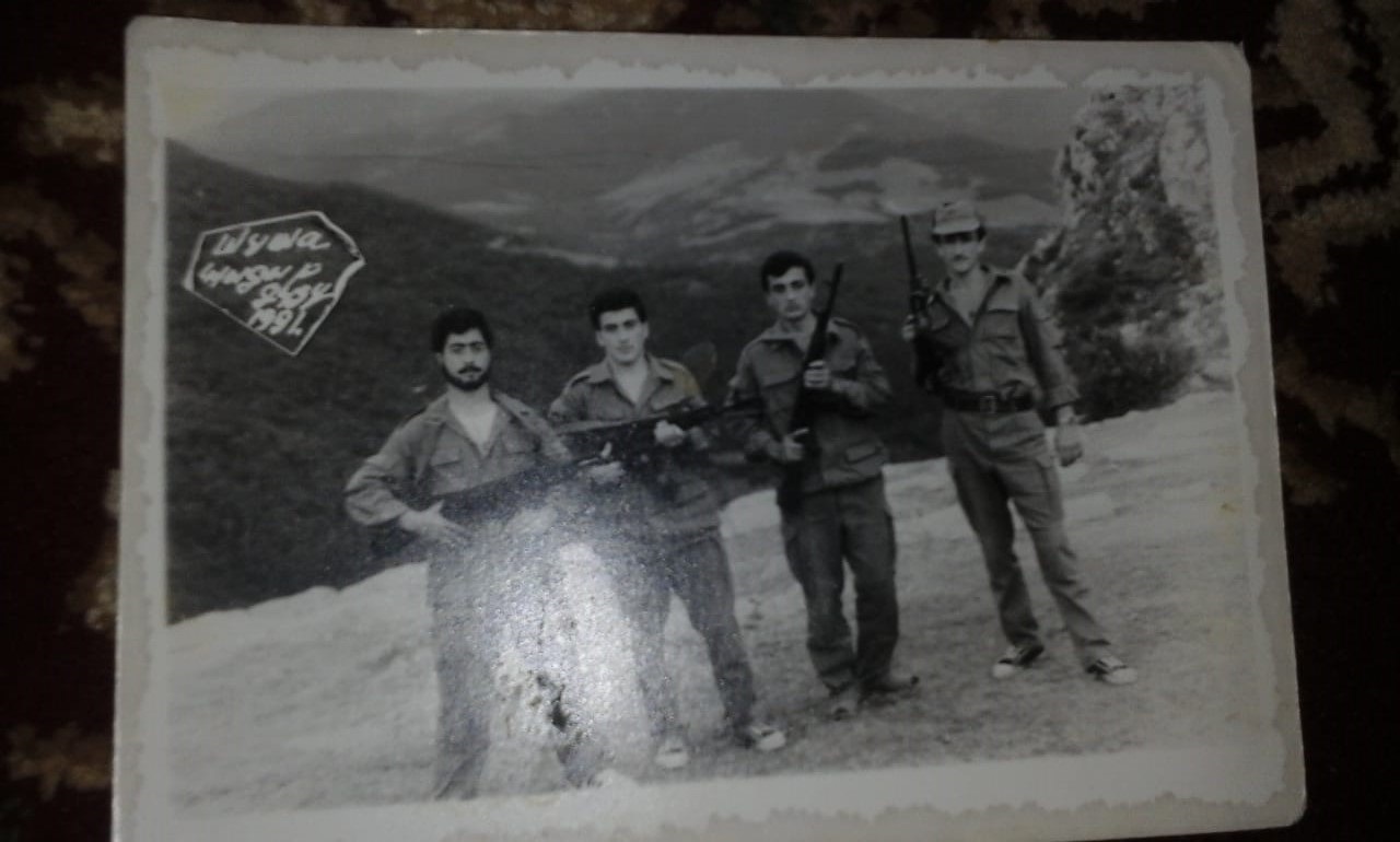 a1-002.jpg