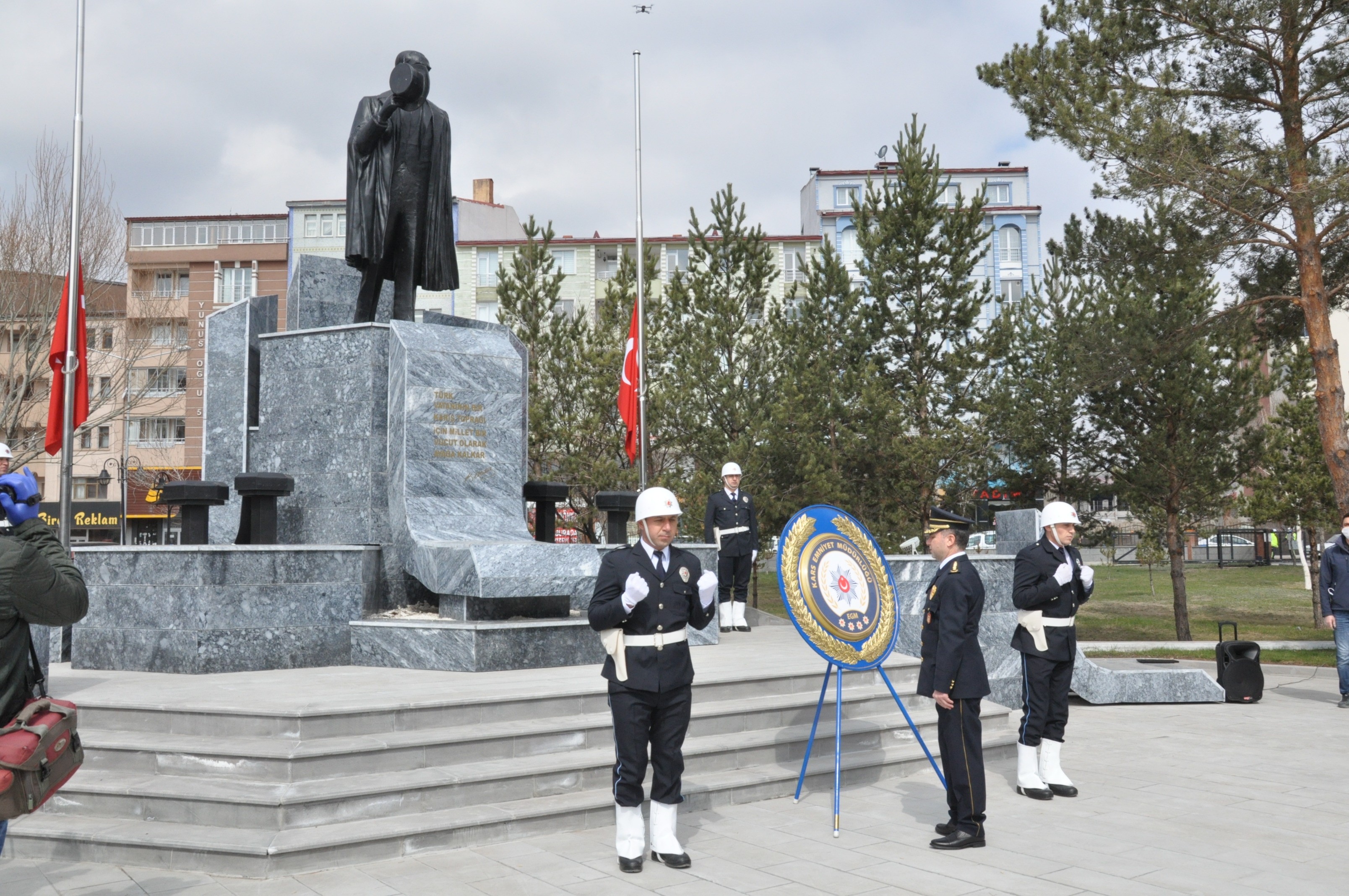 aw988045_01.jpg