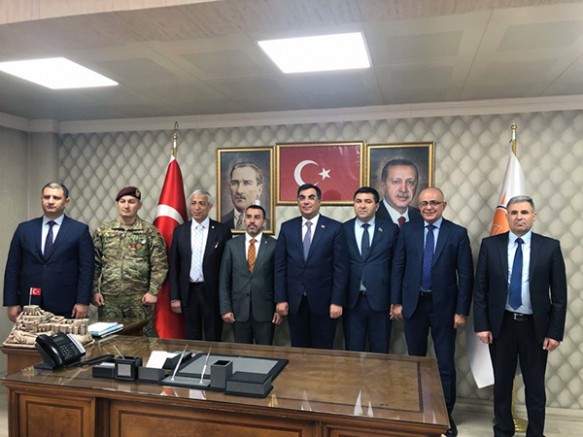 azerbaycan-heyeti-ak-parti-kars-milletvekili-adaylarini-ziyaret-etti.jpg