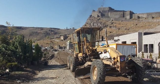 kars-belediyesi-emin-ellerde,-nihat-oguz-hizli-basladi!-(8).jpg