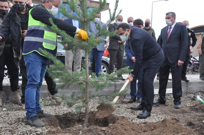 karsta-15-temmuz-hain-darbe-girisimi-unutulmadi-26.jpg