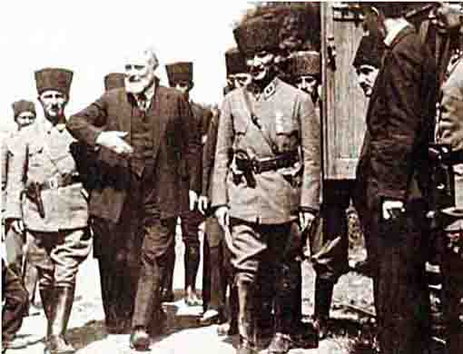 ataturk-ve-halit-pasa.jpg